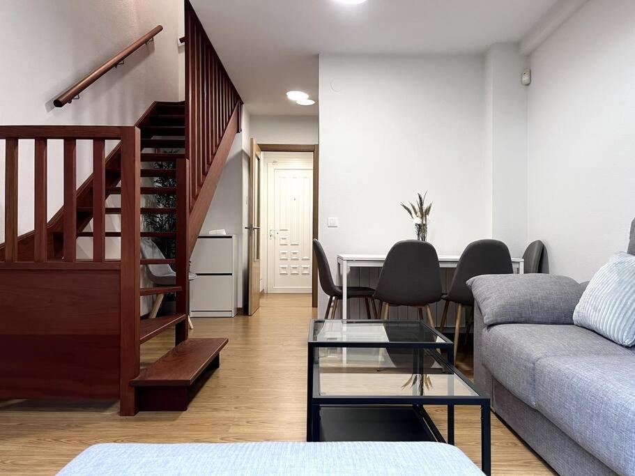 Duplex Con Terraza Apartment *